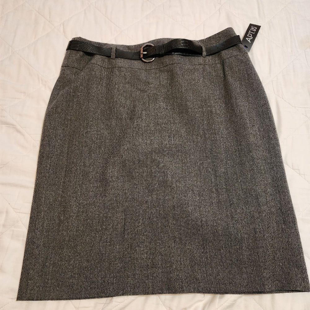 Apt 9 grey pencil skirt Size 16